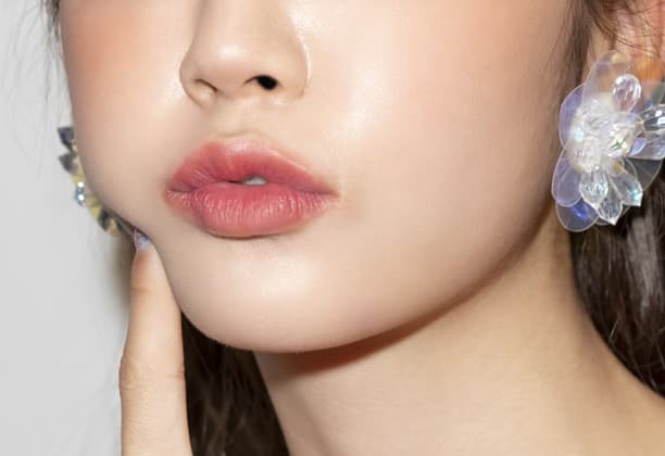 Philtrum Shortening Botox (Lip Flip)