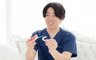 東京銀座の矯正歯科（ワイヤー矯正／マウスピース矯正）「東京銀座A CLINIC デンタル」｜無料相談