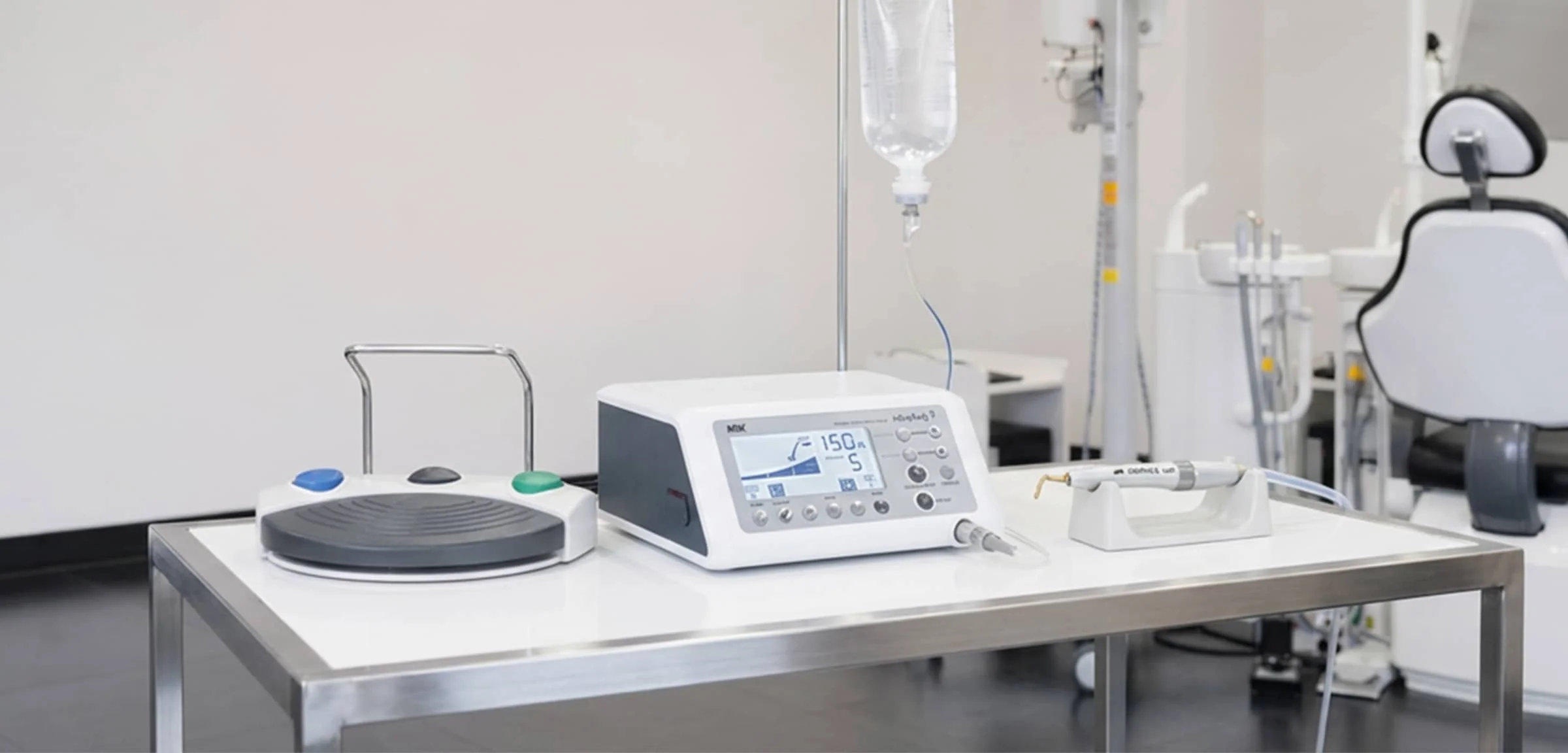 東京で骨切りなら「東京銀座A CLINIC デンタル」”超音波切削器具”