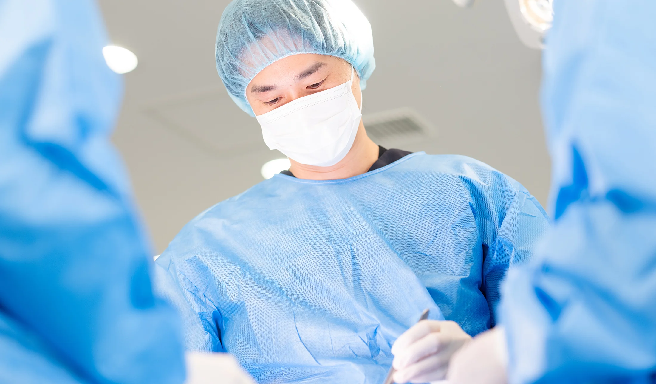 東京で骨切りなら「東京銀座A CLINIC デンタル」”プレート除去”