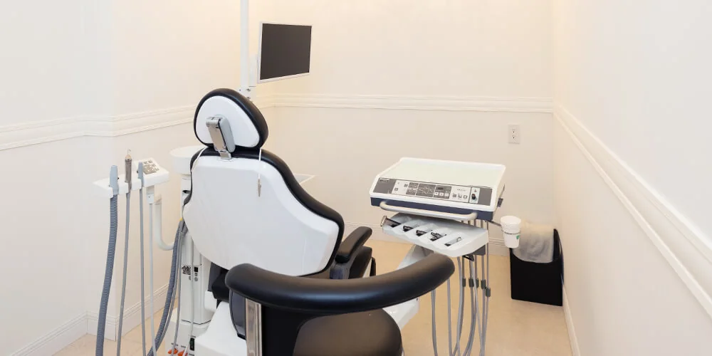 東京で骨切りなら「東京銀座A CLINIC デンタル」”診療台”